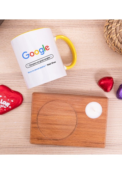 Kişiye Özel Google Tasarım Esprili Ahşap Altlıklı Mumlu Sarı Kupa Bardak