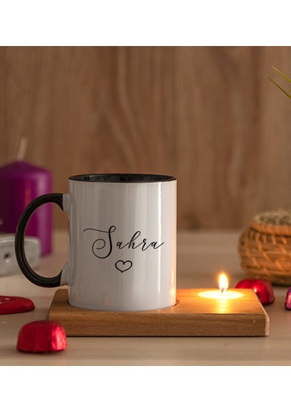 Kişiye Özel El Yazısı Tasarımlı Isimli Ahşap Altlıklı Mumlu Siyah Kupa Bardak fiyatları