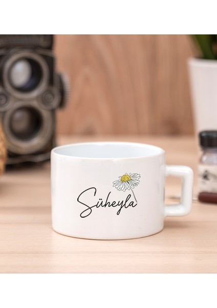 Kişiye Özel Papatya Tasarımlı Isimli Fincan