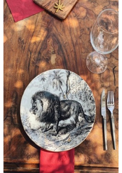 Lion 23 cm. Tabak