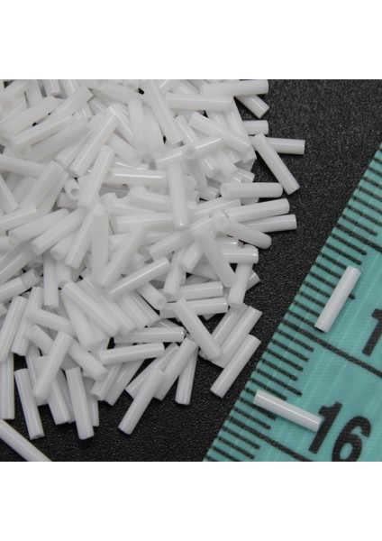 Boncuk Boru 1,3x6 mm No: 4