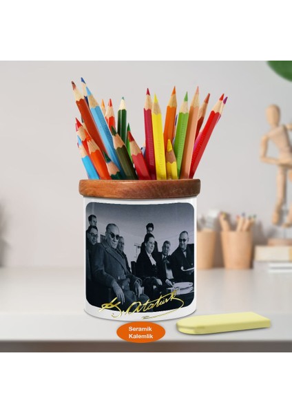 Güneş Gözlüklü Mustafa Kemal Atatürk Ahşap Seramik KALEMLIK-700