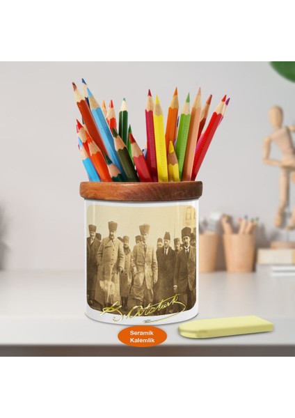 Gazi Mustafa Kemal Atatürk Ahşap Seramik Kalemlik - S275