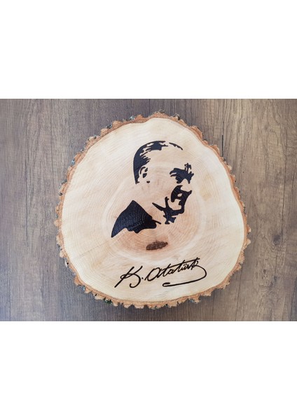 Doğal Ağaç Dilimi Atatürk Portre