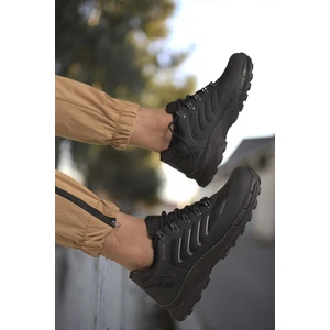 Siyah 3D Rubber Trekking Ayakkabı Ortapedik İç Taban ve Kaymaz Taban Özellikleriyle