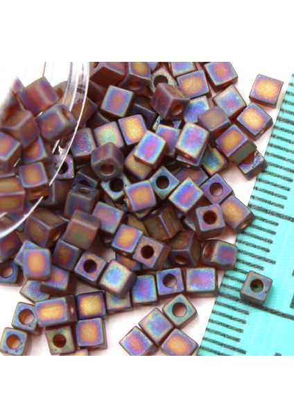 Boncuk Kare 3 mm No: 3