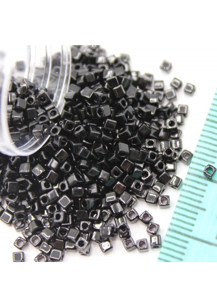 Boncuk Kare 1,8 mm No: 4 modelleri