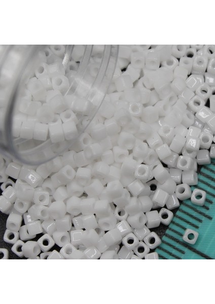 Boncuk Kare 1,8 mm No: 5 fırsatları