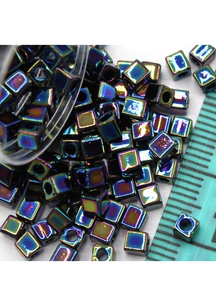 Boncuk Kare 3 mm No: 5