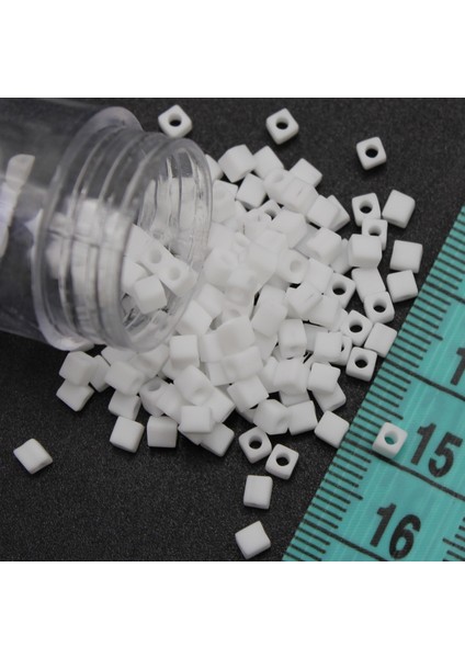 Boncuk Kare 3 mm No: 31 modelleri