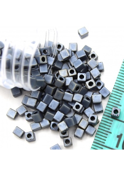 Boncuk Kare 3 mm No: 9