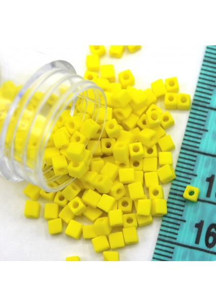 Boncuk Kare 3 mm No: 30 modelleri