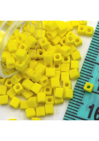 Boncuk Kare 3 mm No: 30 fırsatları