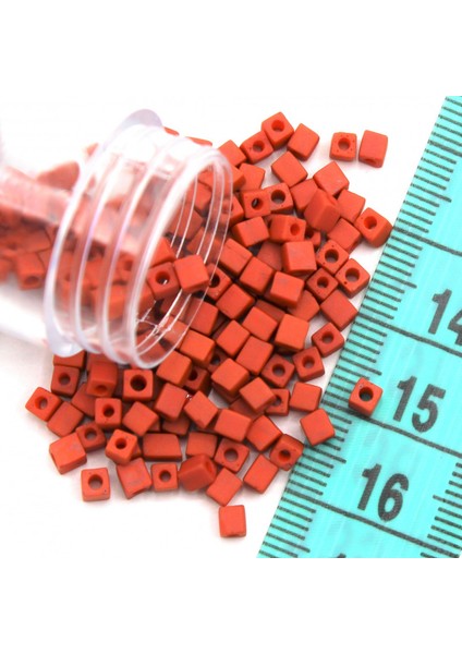 Boncuk Kare 3 mm No: 18 modelleri