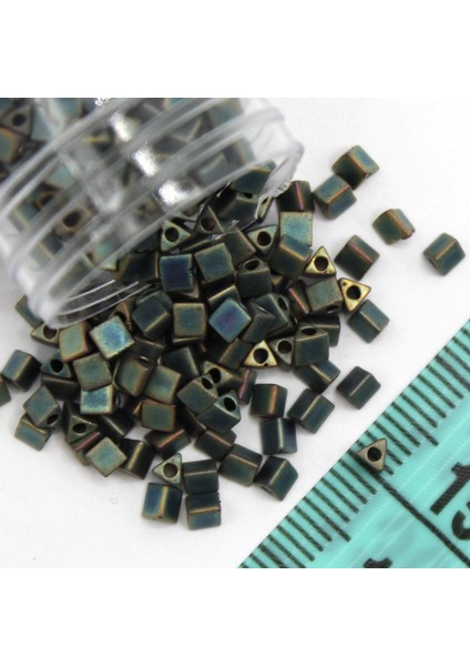 Boncuk Üçgen 8-00 No: 2 modelleri