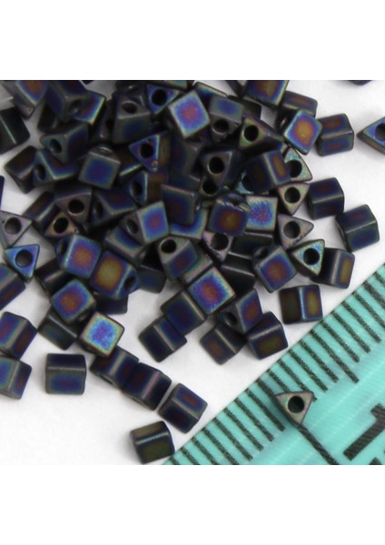 Boncuk Üçgen 8-00 No: 6