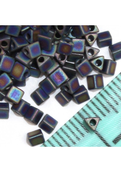 Boncuk Üçgen 8-00 No: 6 modelleri