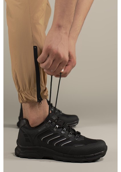 Siyah 3D Rubber Trekking Ayakkabı Ortapedik İç Taban ve Kaymaz Taban Özellikleriyle modelleri