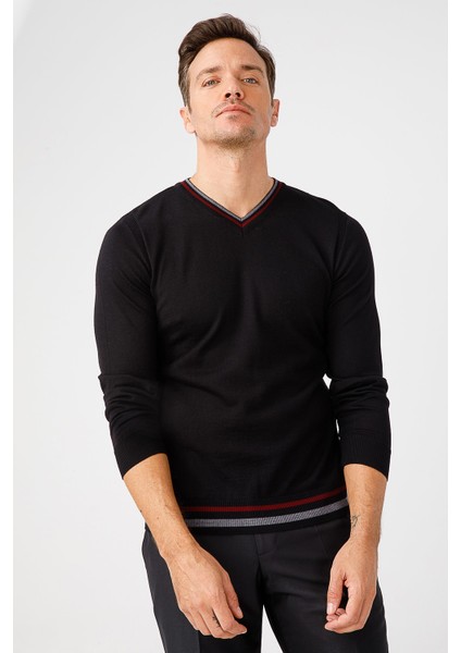 Erkek Yaka Kenarı Çizgili V Yaka Kazak Siyah fiyatları