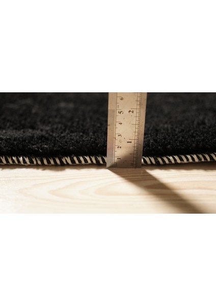 Siyah Renk Yumuşak Dokulu Kaymaz Taban Peluş Halı-Yolluk indirimleri