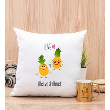 Hediye Dükkanı Kişiye Özel Sevimli Ananaslar Gold Kupa Bardak ve Kare Yastık