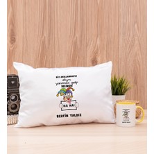 Hediye Dükkanı Kişiye Özel Biz Akıllanmayız Tasarım Esprili  Sarı Kupa Bardak ve Dikdörtgen Yastık