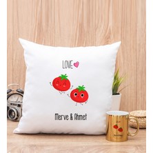 Hediye Dükkanı Kişiye Özel Sevimli Domatesler Gold Kupa Bardak ve Kare Yastık