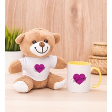 Hediye Dükkanı Kişiye Özel Mor Kalpli Isimli Sarı Kupa Bardak ve Peluş Ayıcık