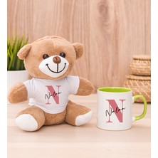 Hediye Dükkanı Kişiye Özel Baş Harfli Üzeri Isim Yazılı Yeşil Kupa Bardak ve Peluş Ayıcık