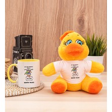 Hediye Dükkanı Kişiye Özel Biz Akıllanmayız Tasarım Esprili  Sarı Kupa Bardak ve Peluş Civciv