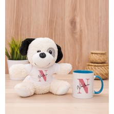 Hediye Dükkanı Kişiye Özel Baş Harfli Üzeri Isim Yazılı Mavi Kupa Bardak ve Peluş Köpek