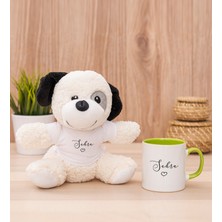 Hediye Dükkanı Kişiye Özel El Yazısı Tasarımlı Isimli Yeşil Kupa Bardak ve Peluş Köpek