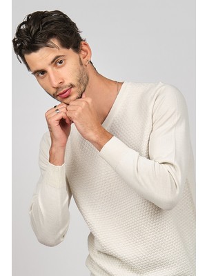 Desen Triko Erkek V Yaka Yün Kazak 0249617 Kemik