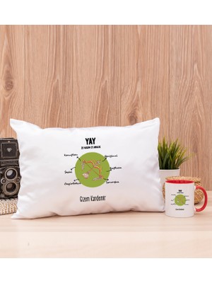 Hediye Dükkanı Kişiye Özel Yay Burcuna Hediye Kırmızı Kupa Bardak ve Dikdörtgen Yastık