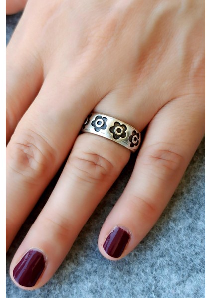 Antik Gümüş Kaplama Çiçek Şekilli El Yapımı Ayarlanabilir Yüzük