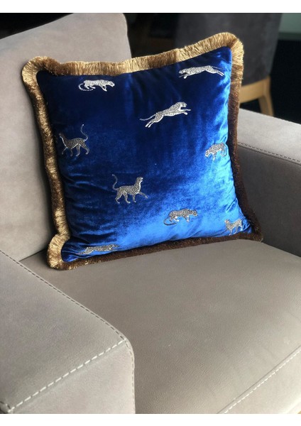Leopar Işlemeli Laciverti Kadife Yastık Kılıfı 45 X 45 modelleri