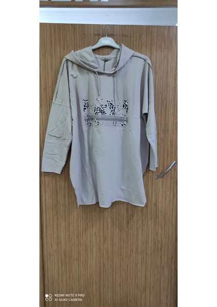 Kedi Figürlü Taş Işlemeli Büyük Beden Vizyon Sweatshirt