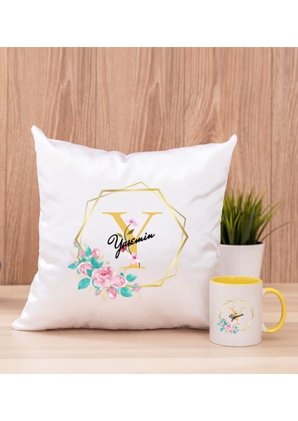 Kişiye Özel Geometrik Yaldız Tasarımlı Isimli Sarı Kupa Bardak ve Kare Yastık