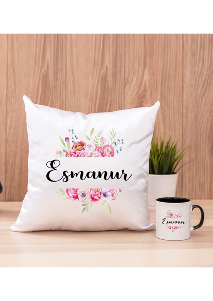 Kişiye Özel Çiçek Çerçeveli Isimli Siyah Kupa Bardak ve Kare Yastık