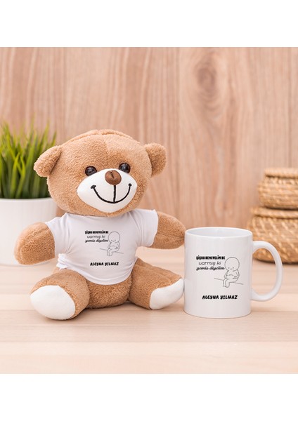 Kişiye Özel Varmış Ki Yemiş Diyelim Esprili Beyaz Kupa Bardak ve Peluş Ayıcık