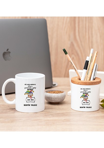 Kişiye Özel Biz Akıllanmayız Tasarım Esprili Beyaz Kupa Bardak ve Kalemlik