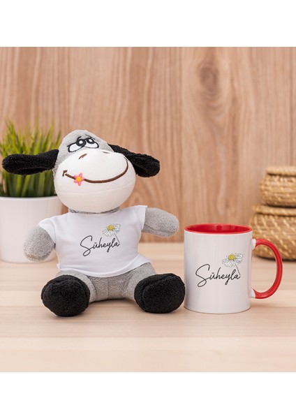 Kişiye Özel Papatya Tasarımlı Isimli Kırmızı Kupa Bardak ve Peluş Eşek