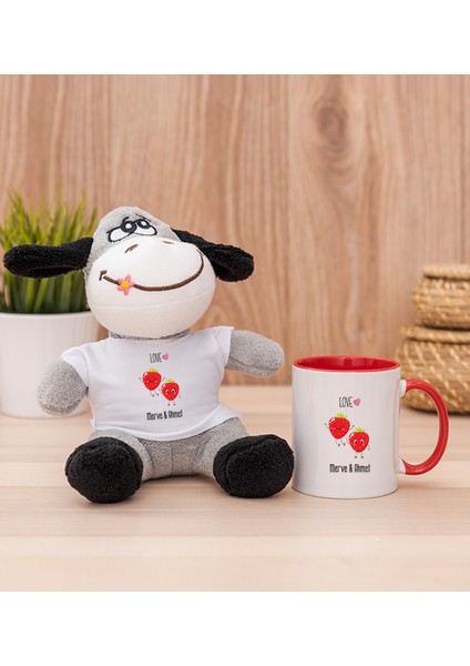 Kişiye Özel Sevimli Çilekler Kırmızı Kupa Bardak ve Peluş Eşek