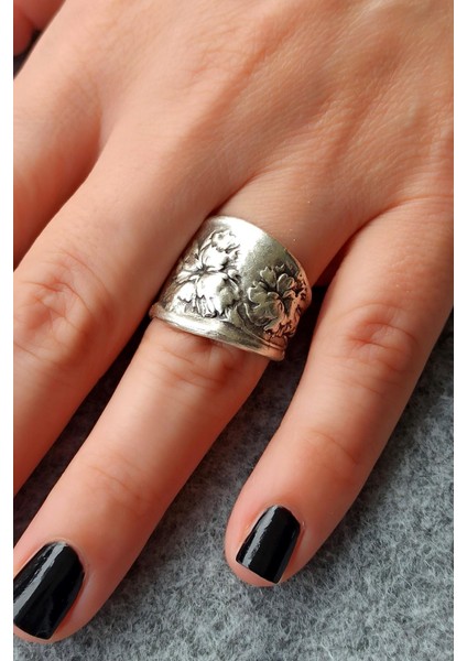 Antik Gümüş Kaplama Çiçek Motifi Şekilli El Yapımı Ayarlanabilir Yüzük fiyatları
