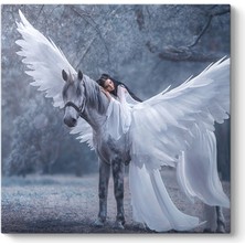 Tabloshop Beyaz At Üstünde Kadın Tablosu