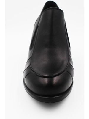 Mammamia Siyah Deri Kadın Klasik Topuklu Ayakkabı MM3070SIYAH