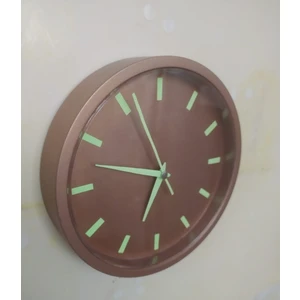 Gece Parlayan Fosforlu Bakır Renkli Plastik Duvar Saati 22 cm