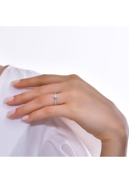 0.28CT Pırlanta Tektaş YÜZÜK-18K modelleri