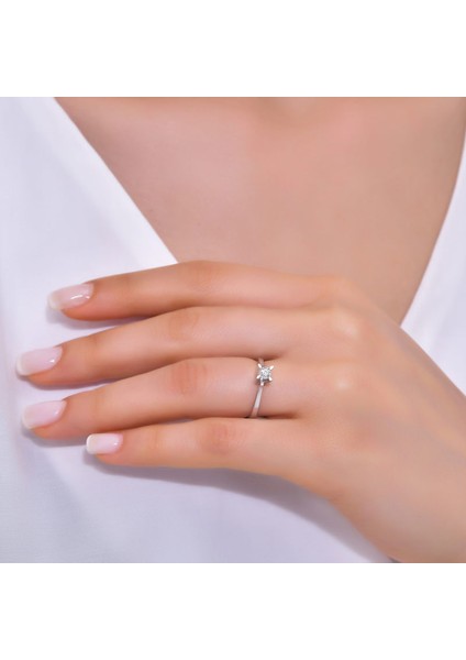 0.49CT Pırlanta Tektaş Yüzük fiyatları