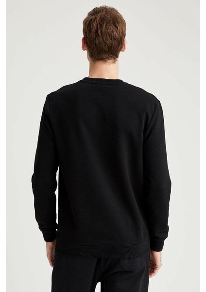Erkek Siyah Bisiklet Yaka Regular Fit Sweatshirt